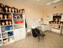 Sala do szkoleń fryzjerskich w budynku TEB przy ulicy Westerplatte w Olsztynie