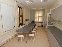 Sala do szkoleń w zakresie farmaceutyki w budynku TEB przy ulicy Kopernika w Lubinie