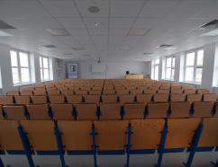 Aula znajdująca się w budynku WSB w Gdańsku przy al. Grunwaldzkiej